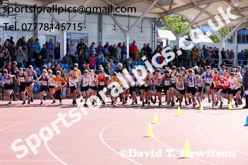 Boys under-15s  Northern 3 Stage Road Relay, SportsCity, Manchester. Photo: David T. Hewitson/Sports for All Pics